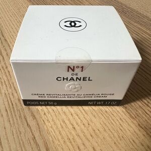 CHANEL Pink Camellia Revitalizing Cream